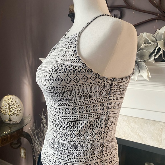 Garage Black and White Patterned Stretch Tank - Picture 6 of 14